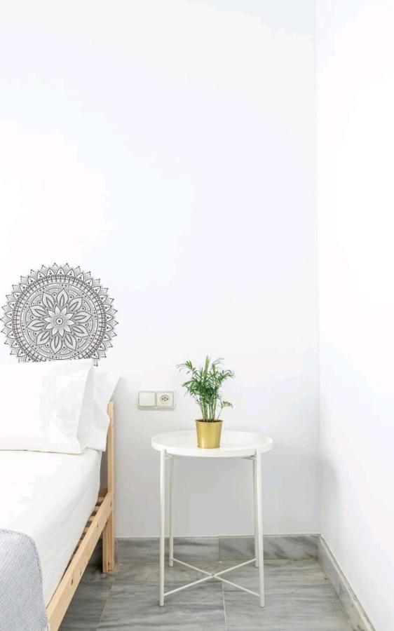 Casa De La Alameda Apartment Севиля Екстериор снимка