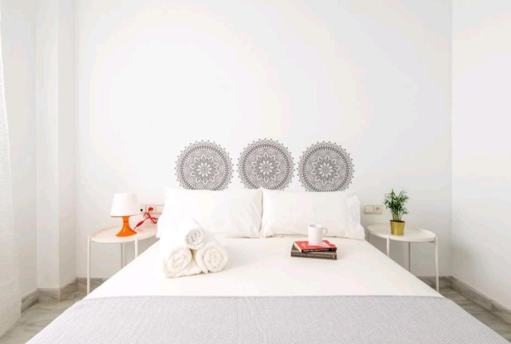 Casa De La Alameda Apartment Севиля Екстериор снимка
